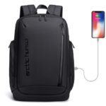 Arctic Hunter 1500346 14-Inch Black Backpack With USB Port - Image 4